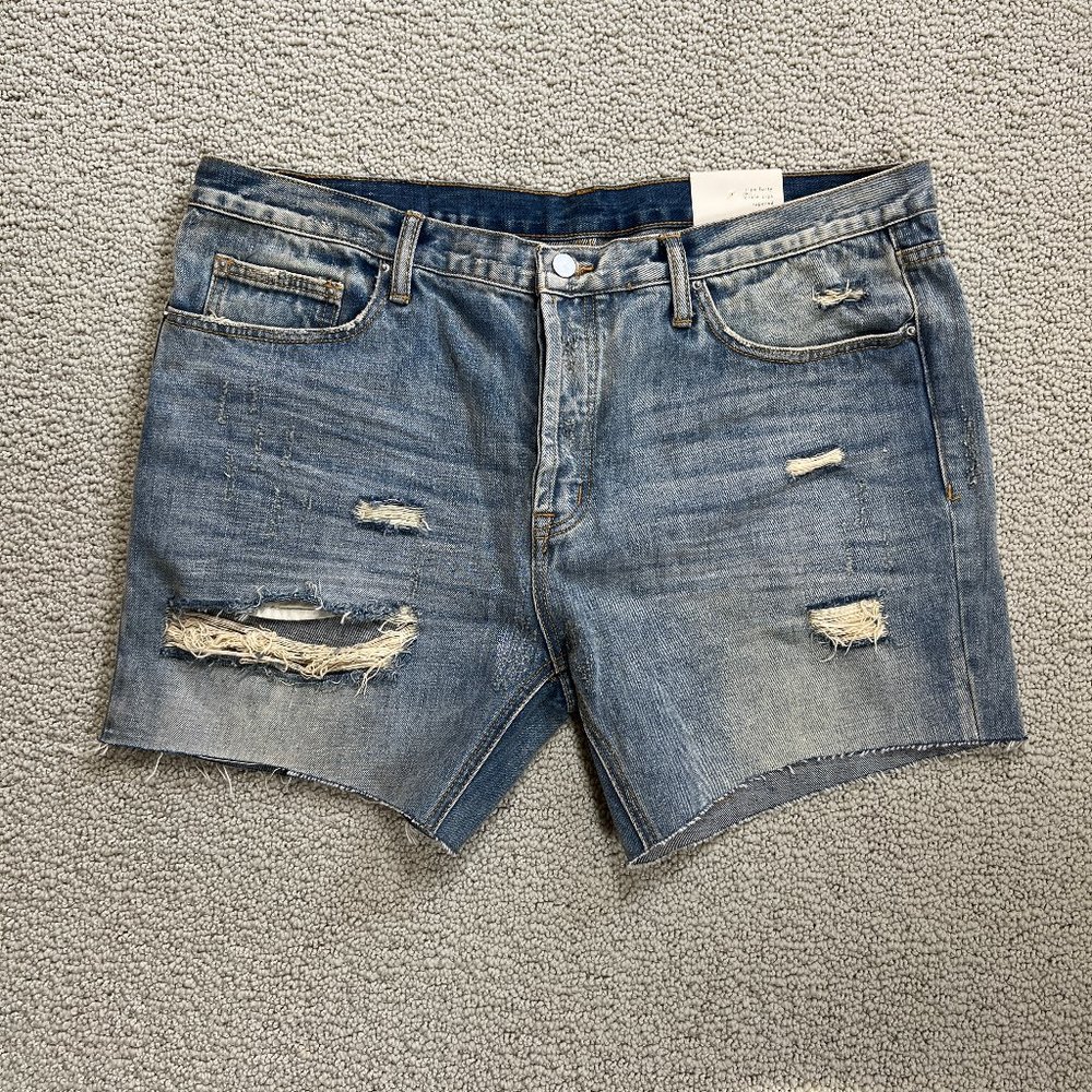 NWT MNML Distressed Denim Shorts size 40